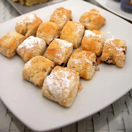 Bue Marino & Rooftop Bar فندق