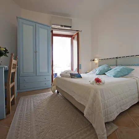 Bue Marino & Rooftop Bar 3* Cala Gonone