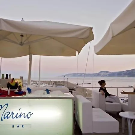 فندق Bue Marino & Rooftop Bar