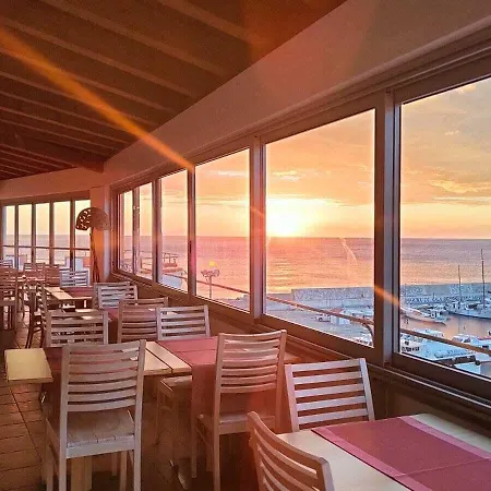 Ξενοδοχείο Bue Marino & Rooftop Bar Cala Gonone