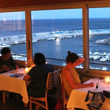 Bue Marino & Rooftop Bar 3*