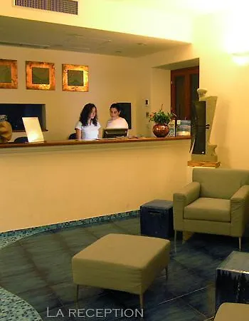 Hotel Bue Marino & Rooftop Bar