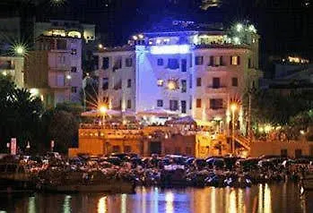 Bue Marino & Roof Lounge 3* Cala Gonone