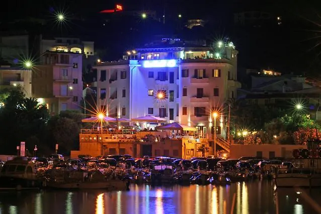 Bue Marino & Rooftop Bar Hotell