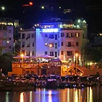 Bue Marino & Rooftop Bar 호텔
