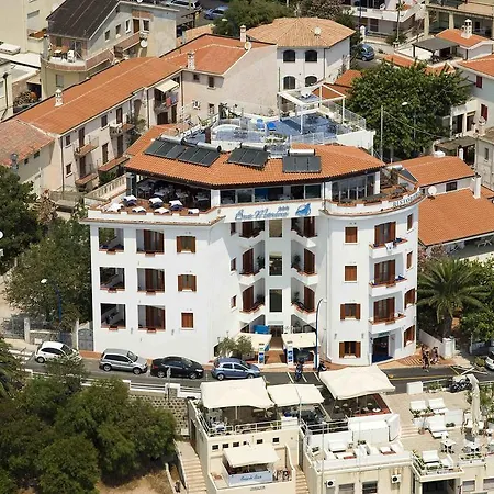 Hotel Bue Marino & Roof Lounge