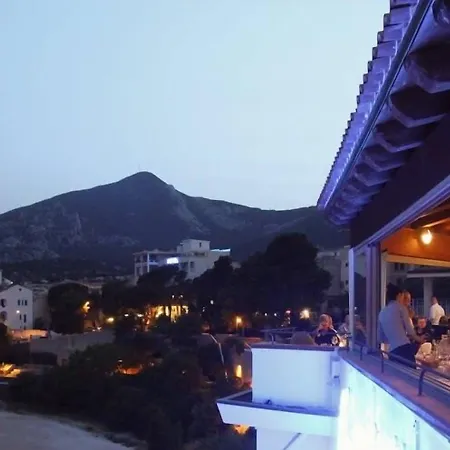 Hotel Bue Marino & Rooftop Bar