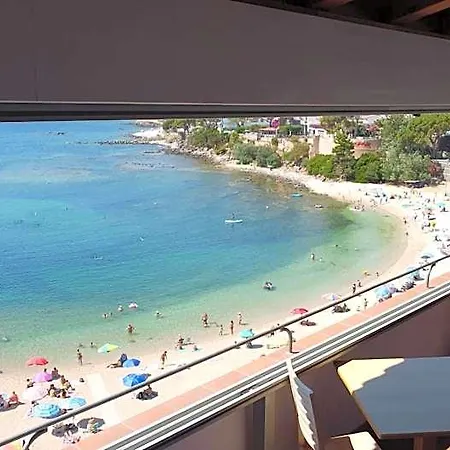 Bue Marino & Rooftop Bar 3*