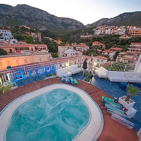 Bue Marino & Rooftop Bar Hotel Cala Gonone