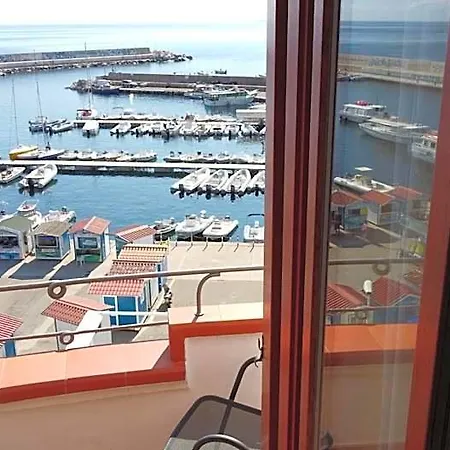Bue Marino & Rooftop Bar 3*