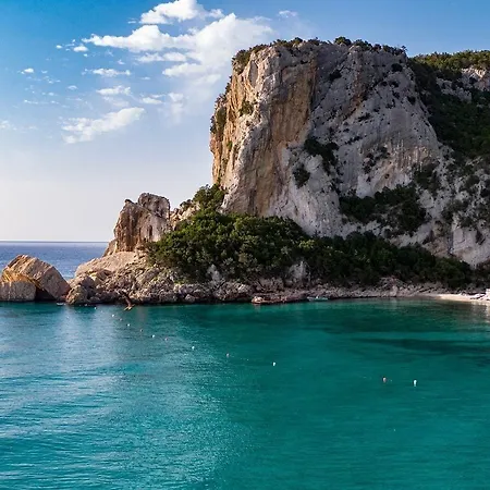 Bue Marino & Rooftop Bar 3* Cala Gonone