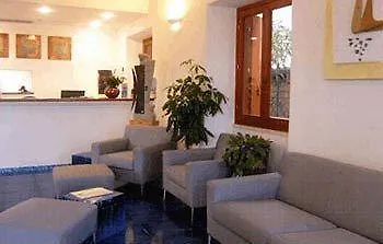 Bue Marino & Roof Lounge Hotel 3*