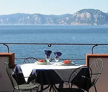 Bue Marino & Roof Lounge Cala Gonone
