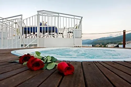 Bue Marino & Rooftop Bar 3*