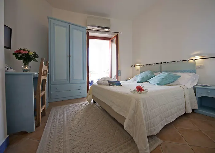 Bue Marino & Rooftop Bar 3* Cala Gonone