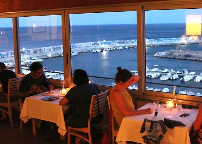 Bue Marino & Rooftop Bar 3*