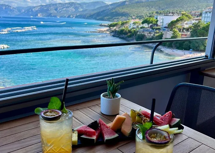 Hotel Bue Marino & Rooftop Bar