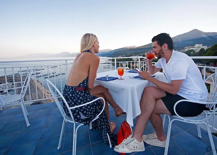 Bue Marino & Rooftop Bar